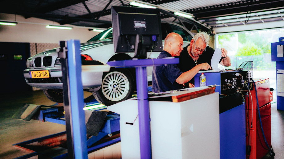 Neutraal APK Station van Rijssel  Best afbeelding 2