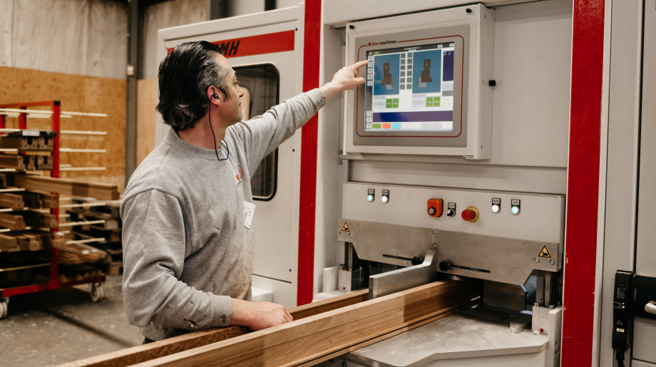 Van Eck Trappen en Kozijnen b.v. Son en Breugel afbeelding 2