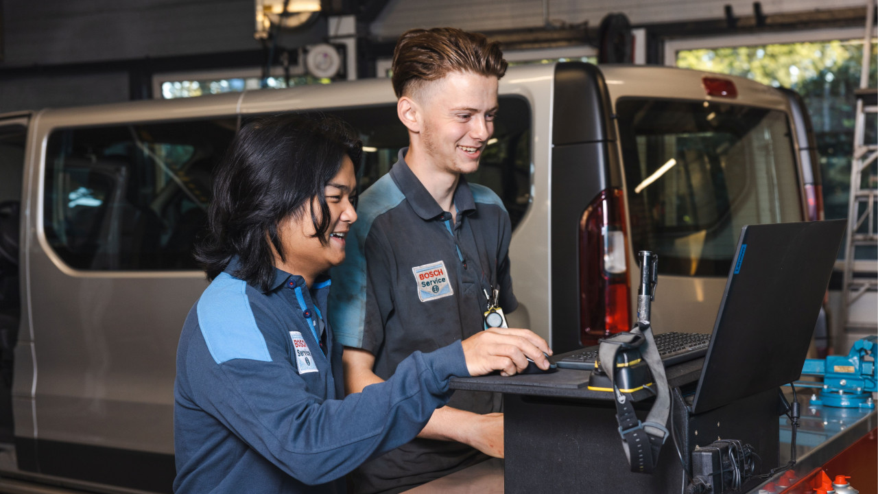 Auto Mertens  Bakel afbeelding 1