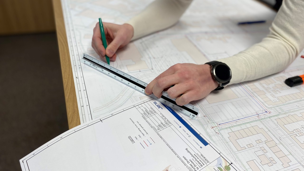 Jens B.V. HELMOND afbeelding 6