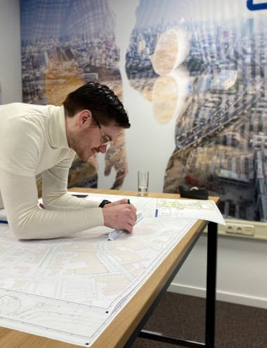 Jens B.V. HELMOND afbeelding 5