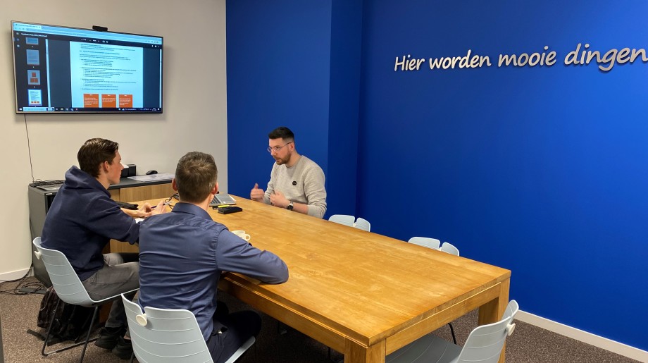 Jens B.V. HELMOND afbeelding 4