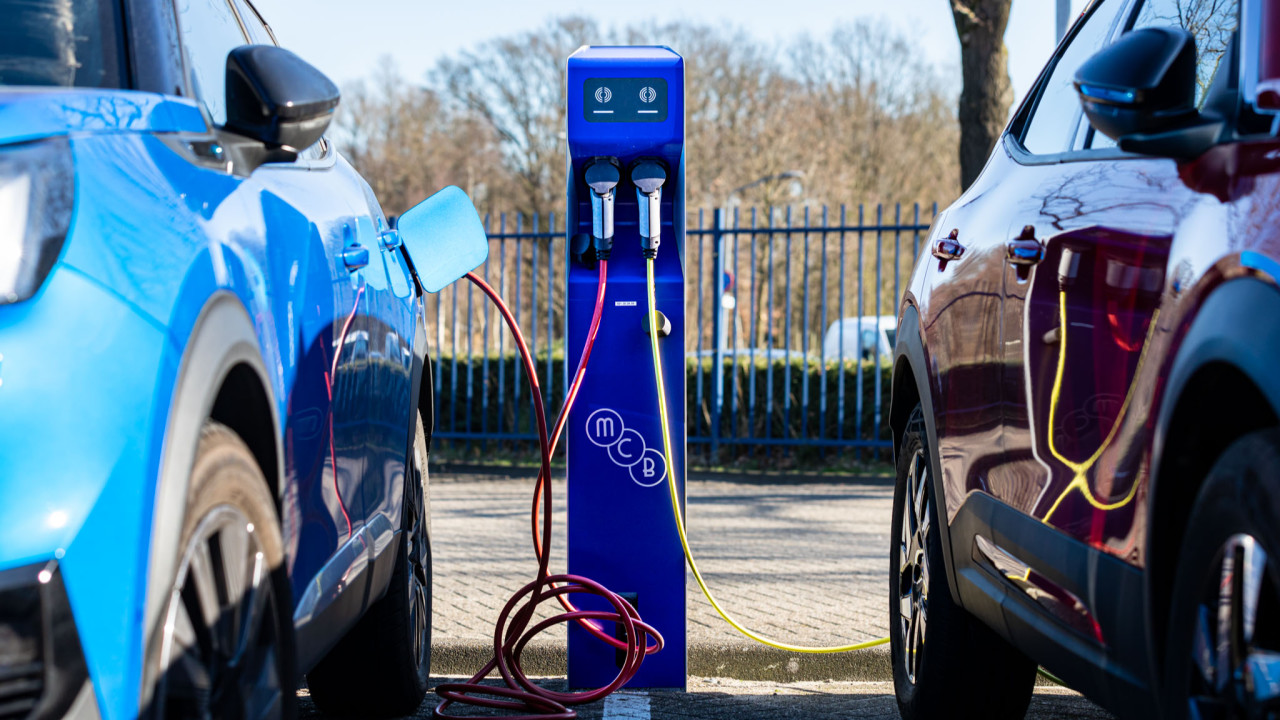 Van Stratum Techniek B.V. GELDROP afbeelding 1 Van Stratum Techniek B.V. GELDROP afbeelding 1