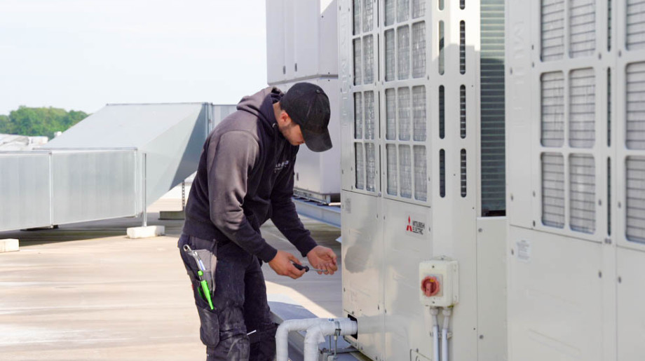 B & R Technisch Beheer B.V. Eindhoven afbeelding 2