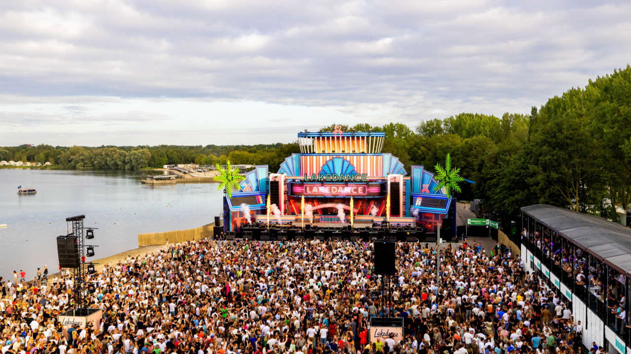 Beachclub Sunrise Best afbeelding 1