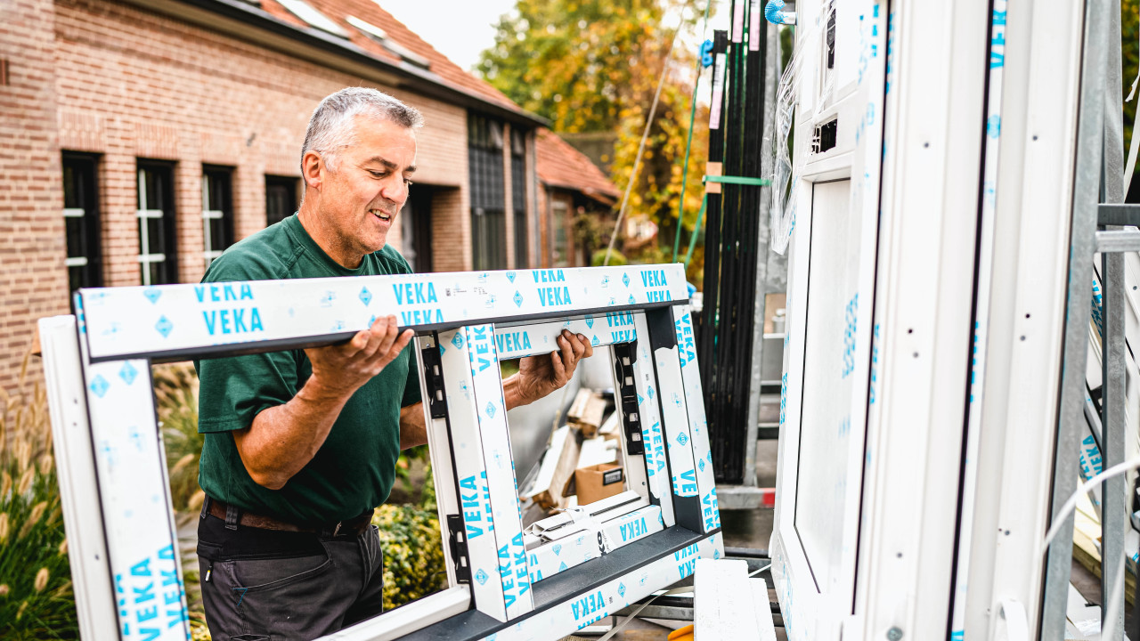 Hendrikx Deuren & Kozijnen Hapert afbeelding 1