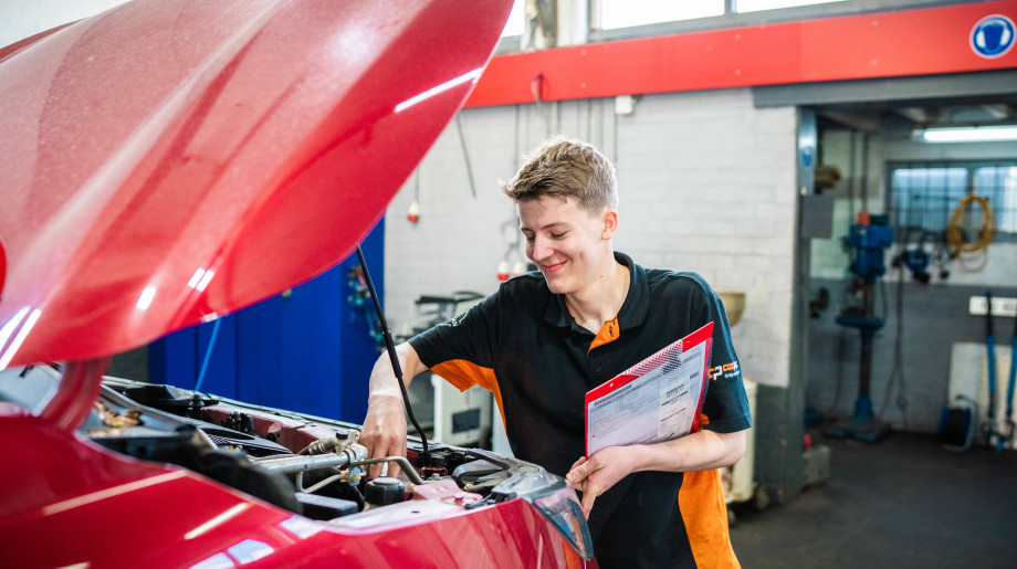 Autobedrijf Roothans Leende afbeelding 2 Autobedrijf Roothans Leende afbeelding 2