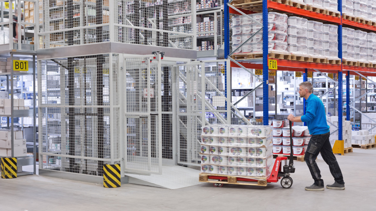 Van Orsouw Industriële Liften  Bergeijk afbeelding 3