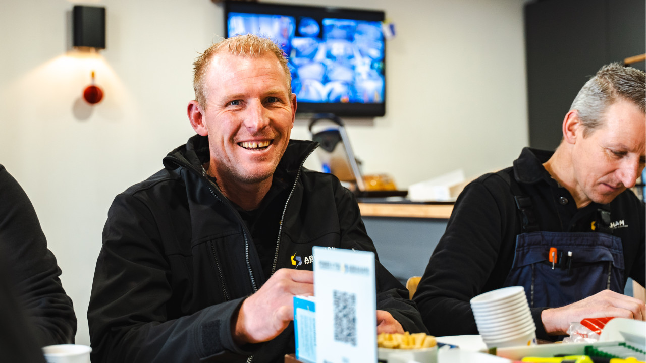 J. Abrahams Auto-elektro en Aggregatenverhuur Hilvarenbeek afbeelding 6