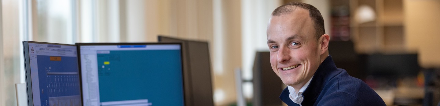 Software Service Engineer